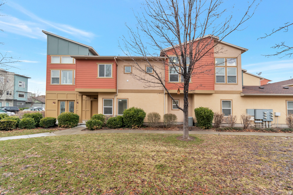 3766 W PERIWINKLE DR South Jordan, UT 84095