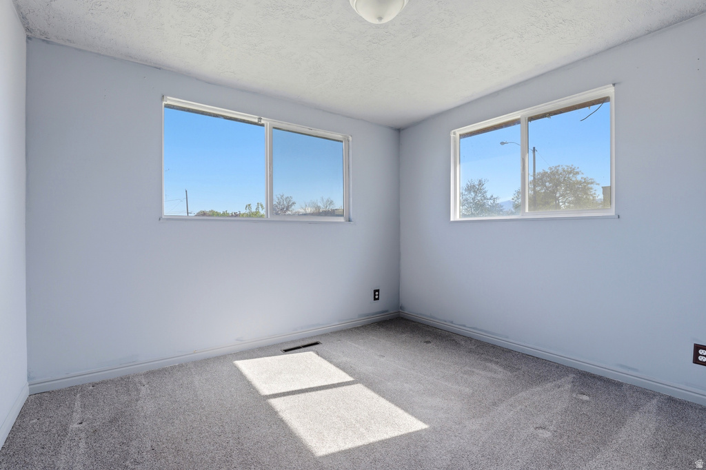 535 W SPACERAMA DR Murray, UT 84123