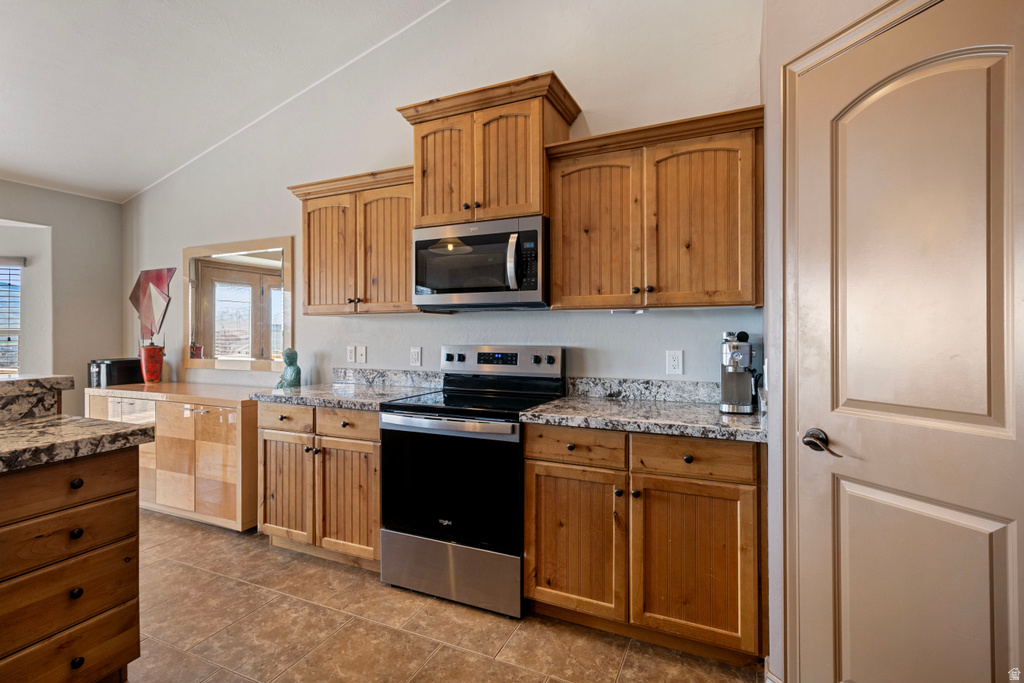 9096 N CLUBHOUSE LN Eagle Mountain, UT 84005