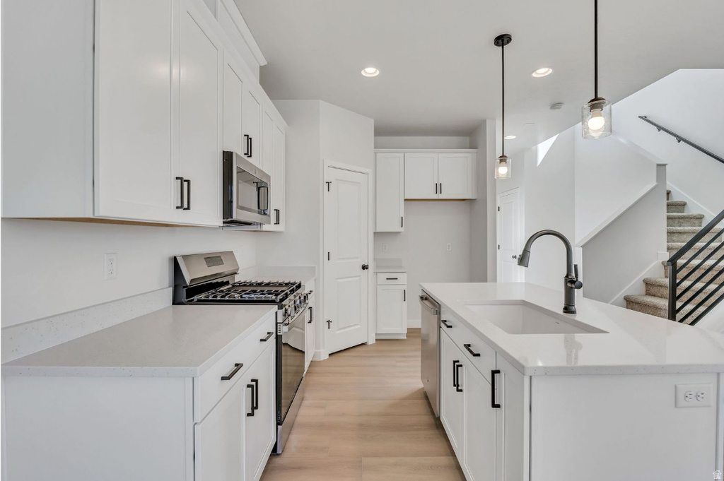 6880 S MOUNT BERRY RD #410 West Jordan, UT 84081