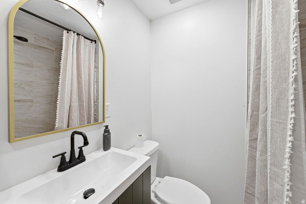 5372 W TICKLEGRASS RD West Jordan, UT 84081