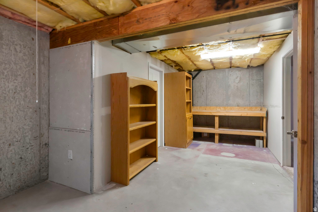 43 E PEACHTREE DR Centerville, UT 84014