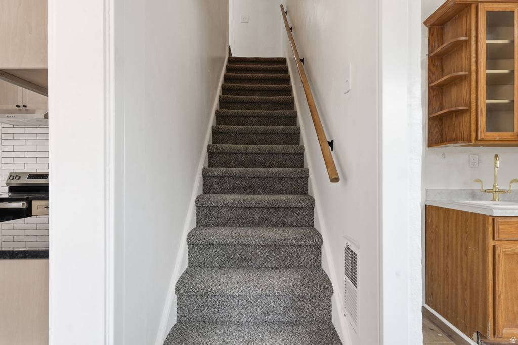 2541 BRINKER AVE Ogden, UT 84401