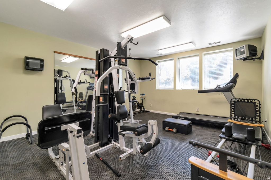 9215 S JEFFERSON CV Sandy, UT 84070