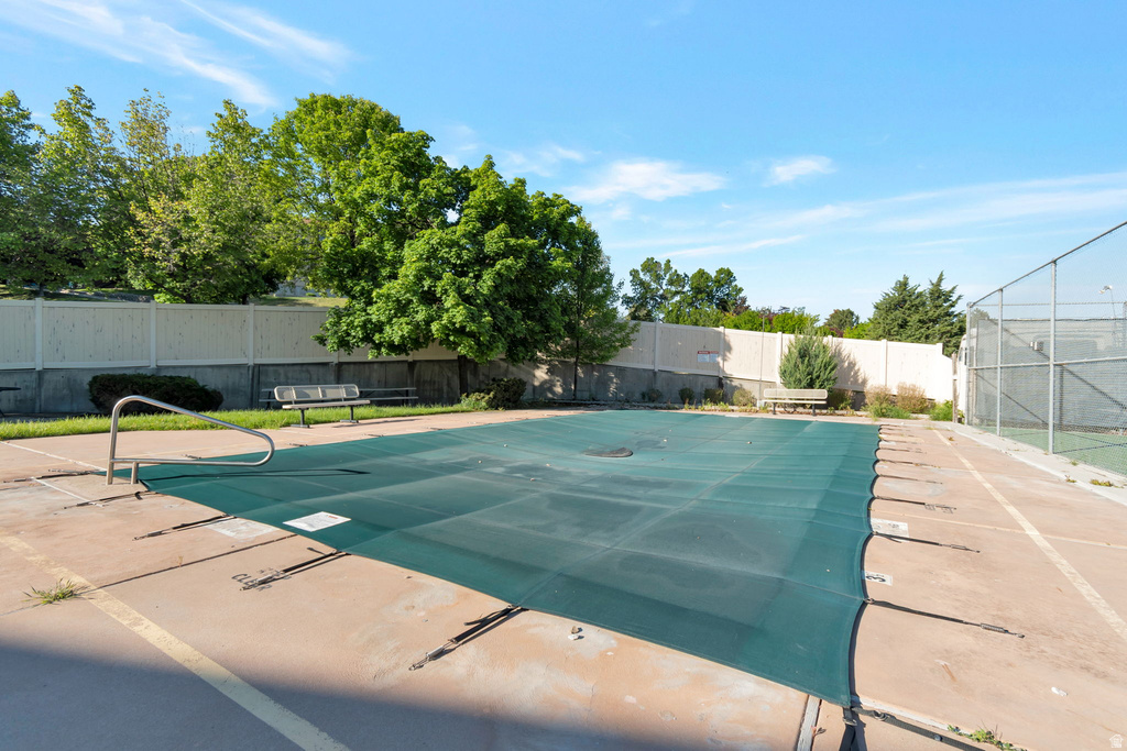 9215 S JEFFERSON CV Sandy, UT 84070