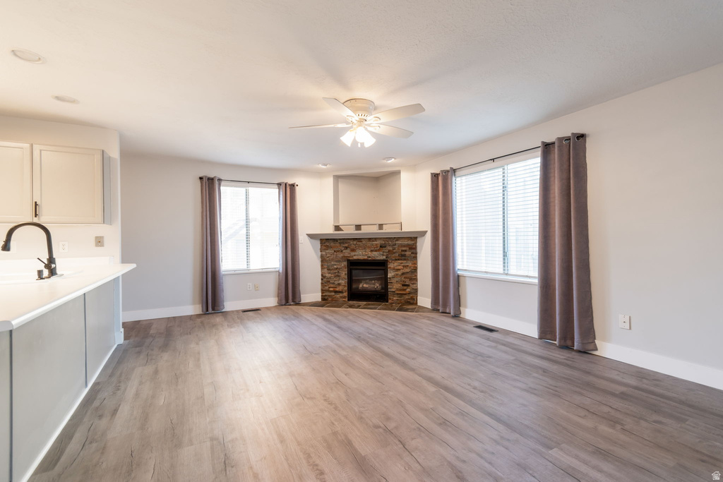 9215 S JEFFERSON CV Sandy, UT 84070