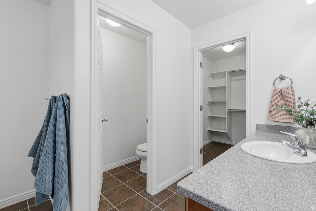 1592 W WYNVIEW LN South Jordan, UT 84095