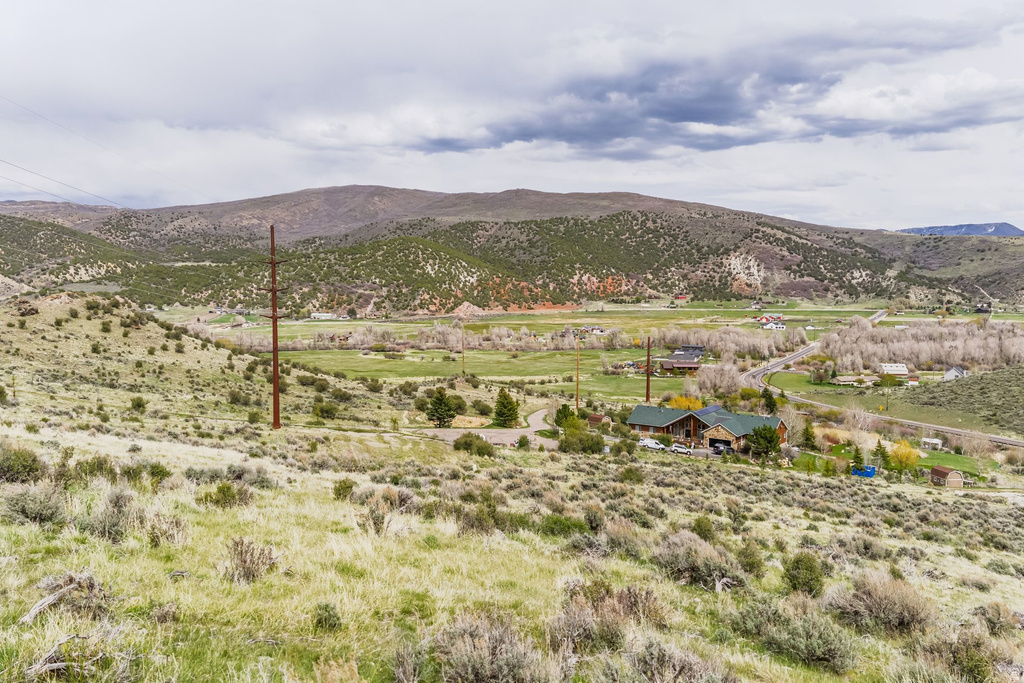 6325 N ELK RIDGE RD Peoa, UT 84061