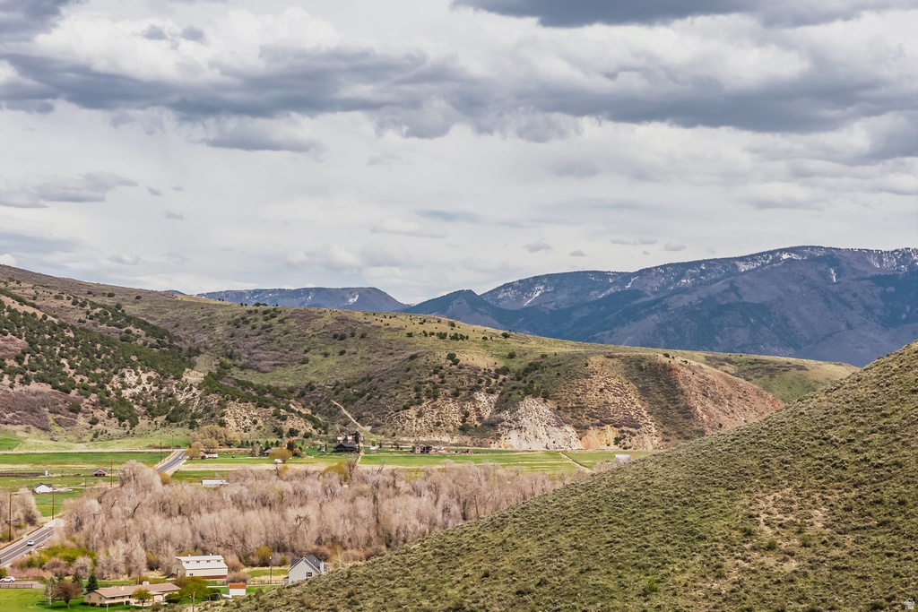 6325 N ELK RIDGE RD Peoa, UT 84061