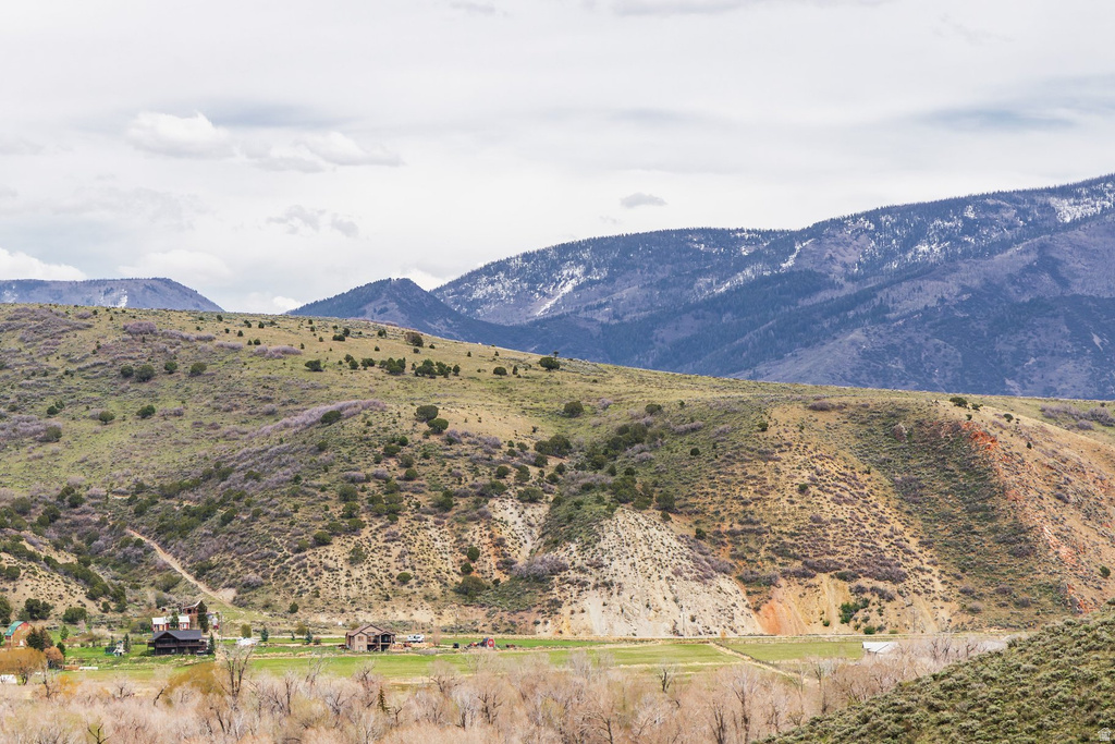 6325 N ELK RIDGE RD Peoa, UT 84061