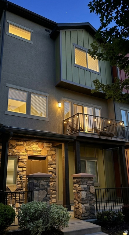 128 W PARRAMATTA LN Salt Lake City, UT 84115