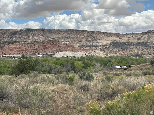 685 W 325 N Escalante, UT 84726