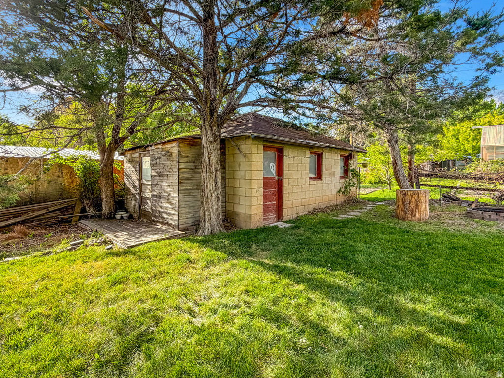 684 E 2650 N North Ogden, UT 84414