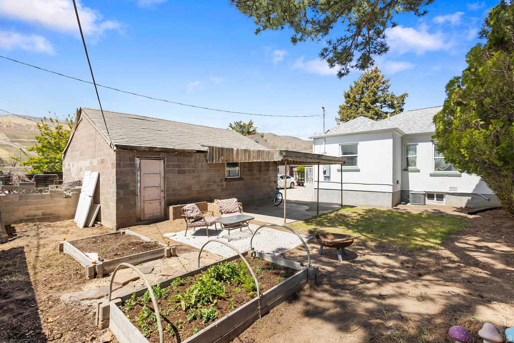 8949 W STATE HWY Copperton, UT 84006