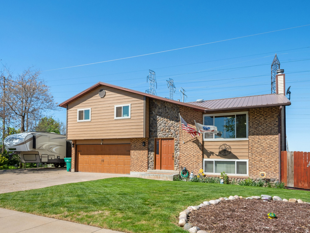115 N 1400 W Clearfield, UT 84015