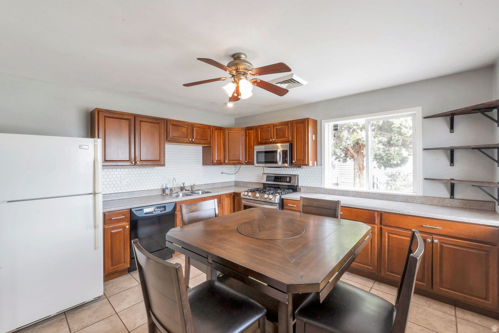 335 E 500 N Lehi, UT 84043