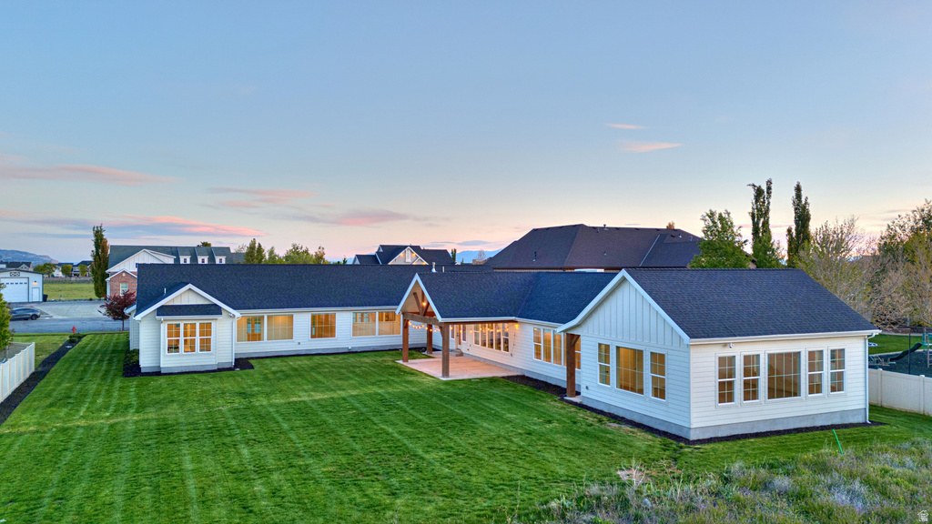 1952 COMANCHE CIR Farmington, UT 84025