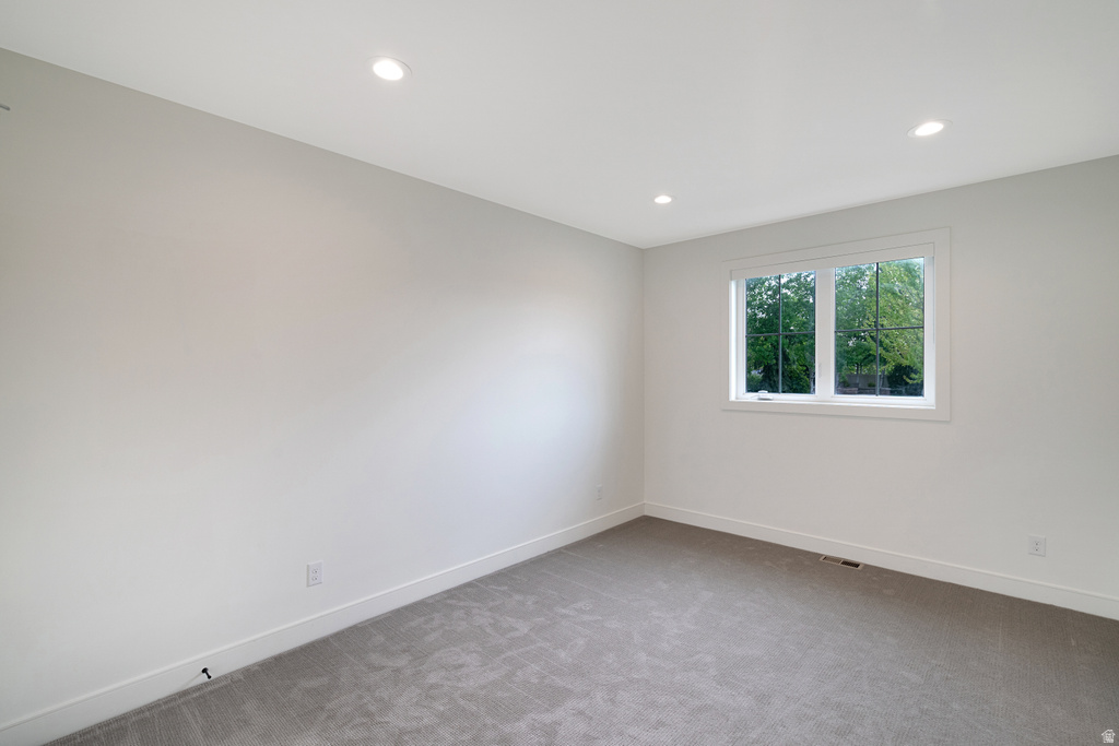 1952 COMANCHE CIR Farmington, UT 84025