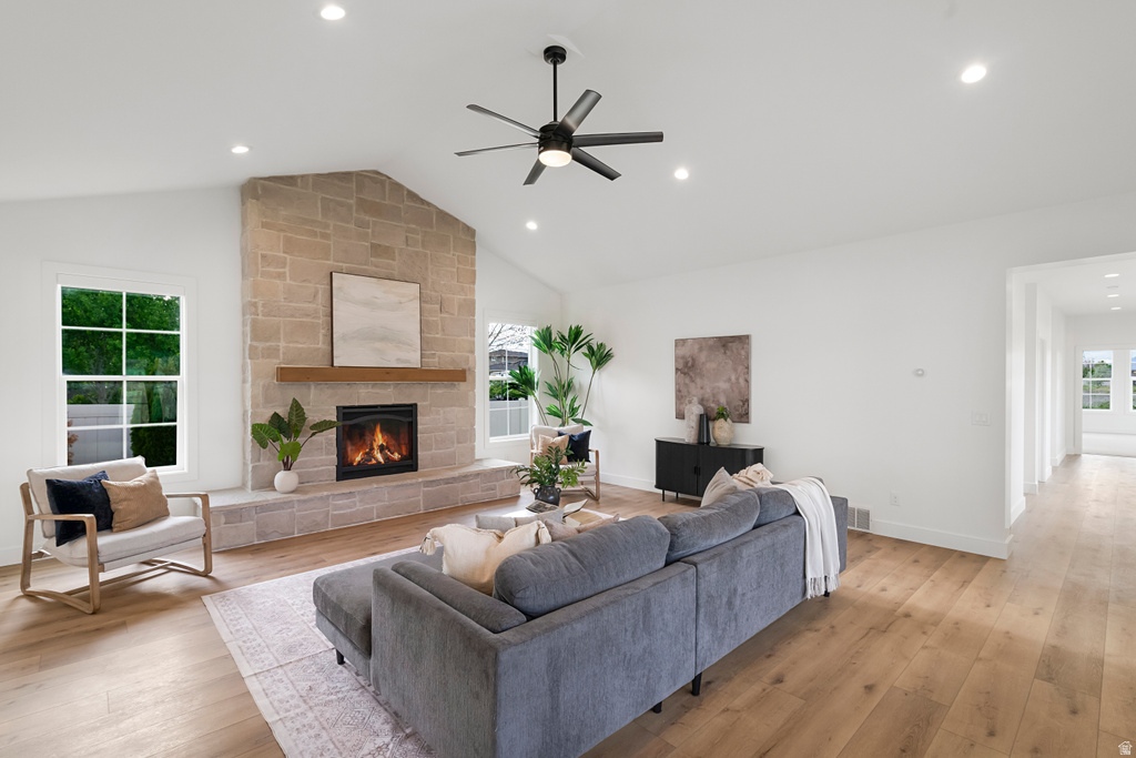 1952 COMANCHE CIR Farmington, UT 84025