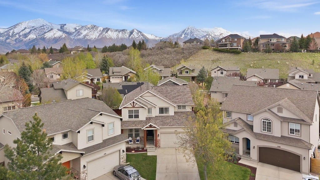 15165 S SILKWOOD CT Draper, UT 84020