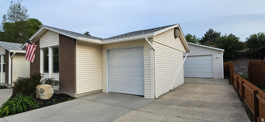 2755 W HAZELHURST DR Taylorsville, UT 84129