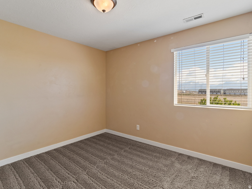 9328 N OAKLAND HILLS DR Eagle Mountain, UT 84005