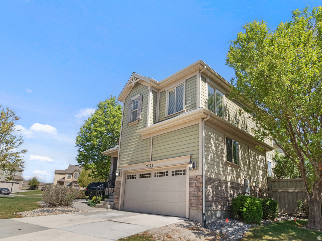 9328 N OAKLAND HILLS DR Eagle Mountain, UT 84005