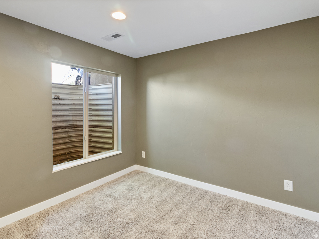 9328 N OAKLAND HILLS DR Eagle Mountain, UT 84005