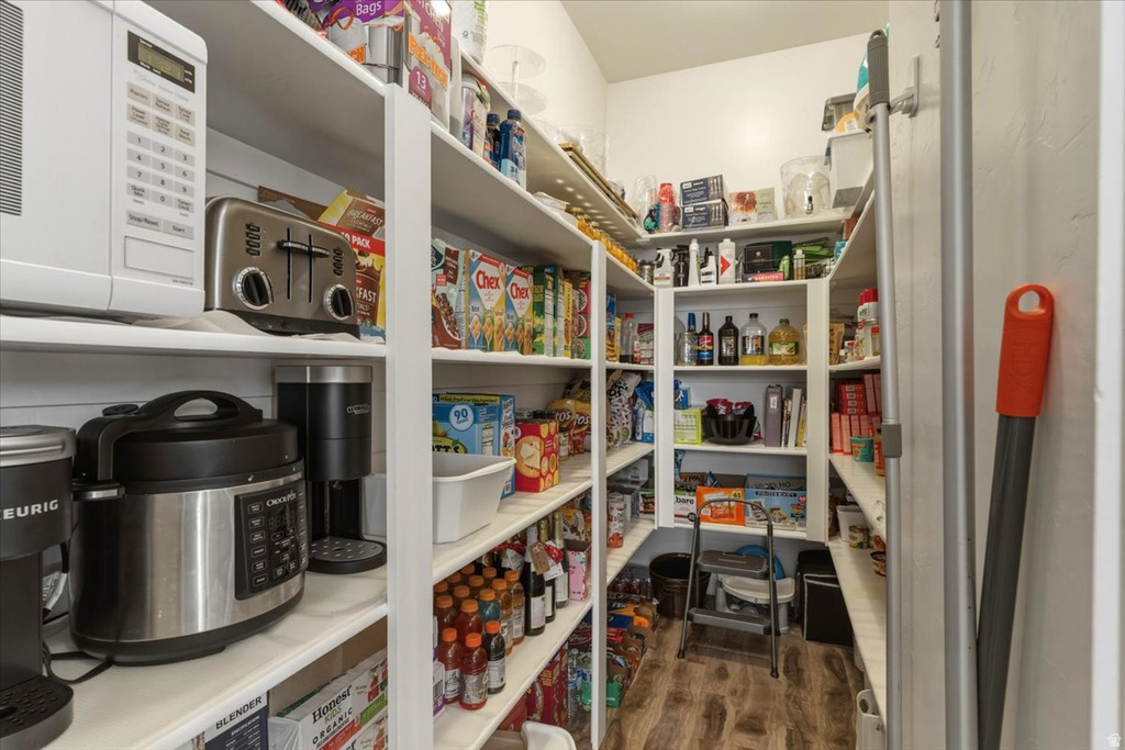 1692 W SPRING MEADOW LN Farmington, UT 84025