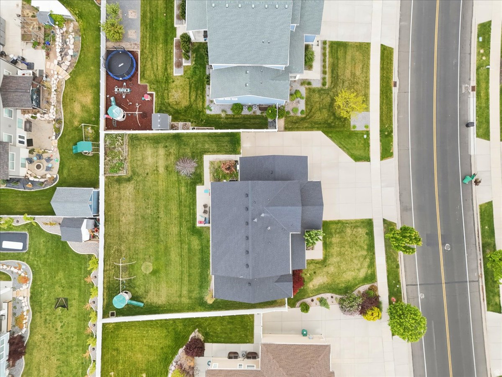 1692 W SPRING MEADOW LN Farmington, UT 84025
