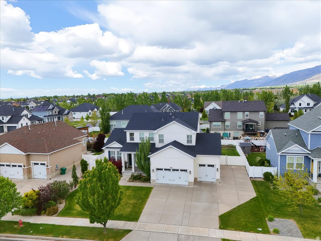 1692 W SPRING MEADOW LN Farmington, UT 84025