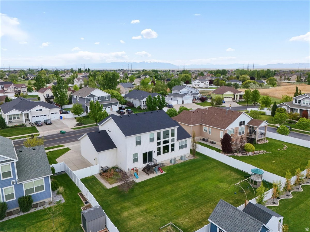 1692 W SPRING MEADOW LN Farmington, UT 84025