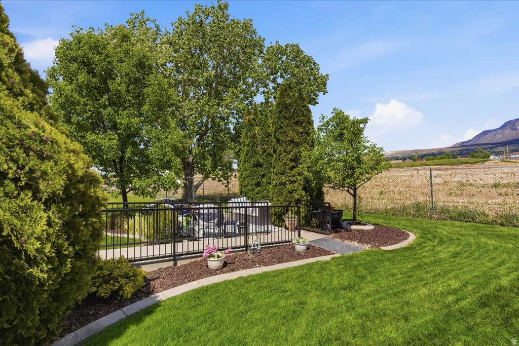 108 W 1875 N North Ogden, UT 84414