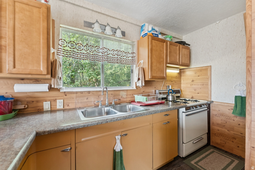 1237 LOWER COVE RD Park City, UT 84098