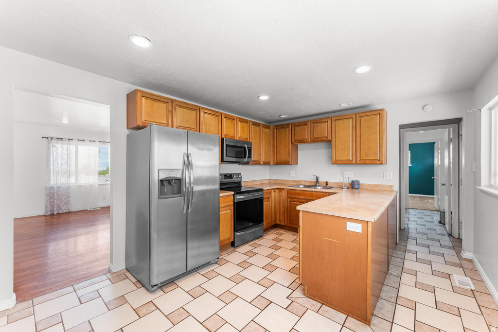 5001 W 5320 S Kearns, UT 84118