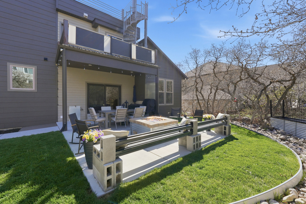 14902 S SADDLE LEAF CT Draper, UT 84020