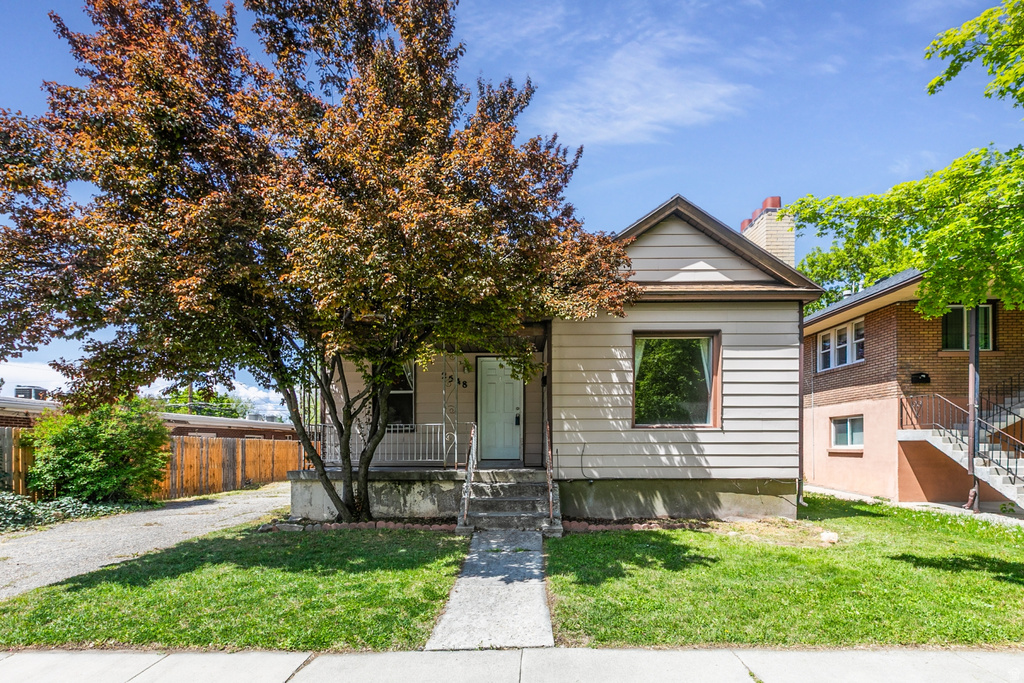 2548 PARK ST Salt Lake City, UT 84106