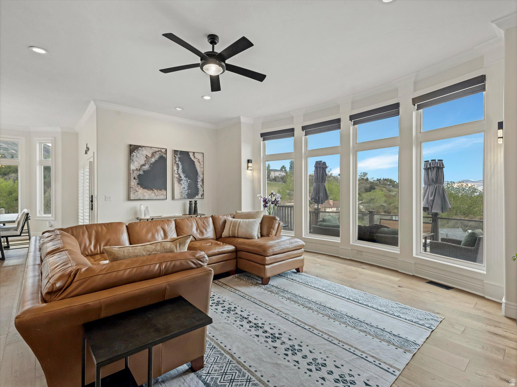 99 LONE HOLLOW Sandy, UT 84092