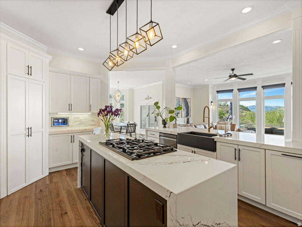 99 LONE HOLLOW Sandy, UT 84092