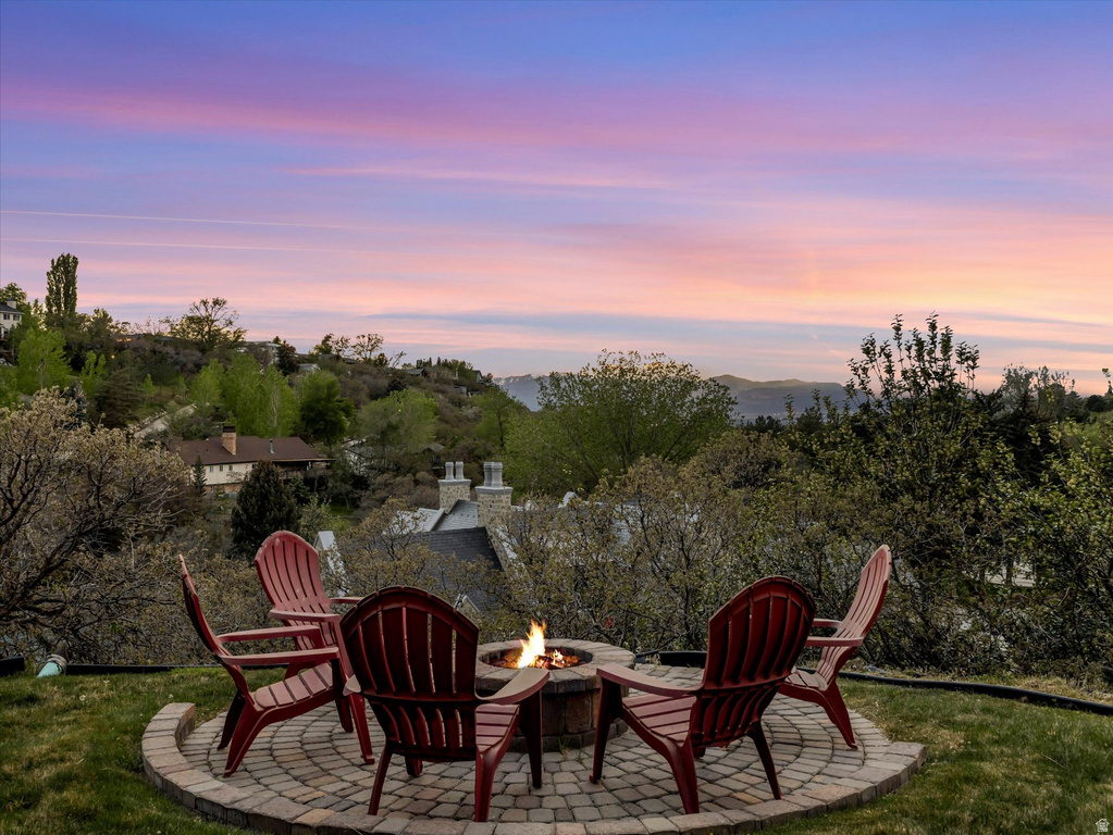 99 LONE HOLLOW Sandy, UT 84092