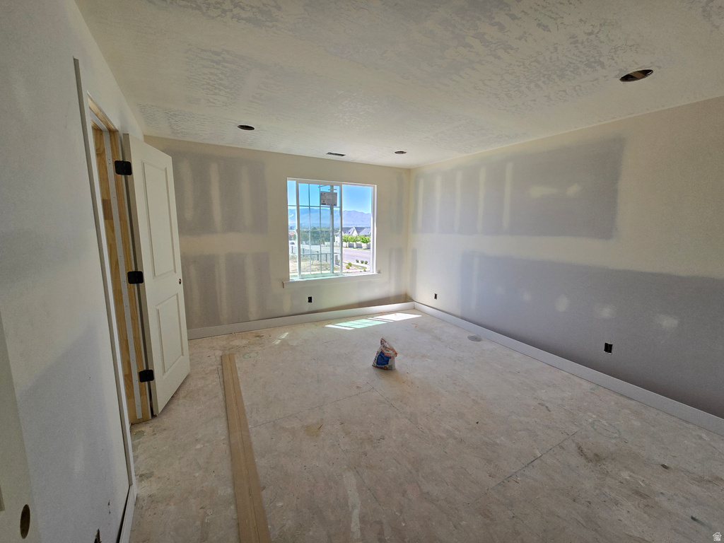 1184 W 2900 N Lehi, UT 84043