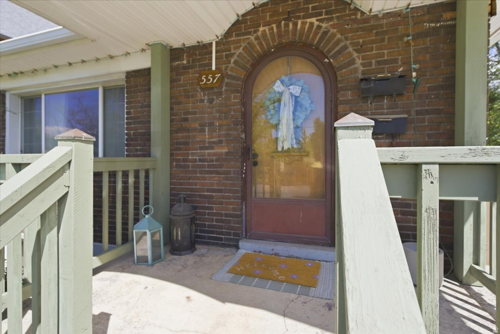 557 E SHERMAN AVE Salt Lake City, UT 84105