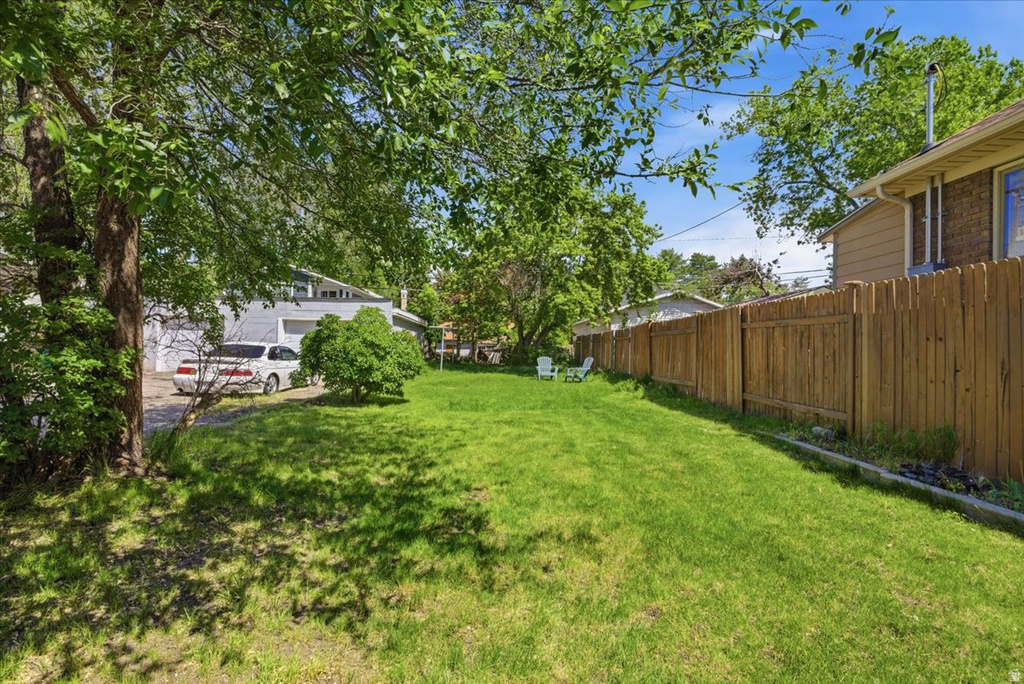 557 E SHERMAN AVE Salt Lake City, UT 84105