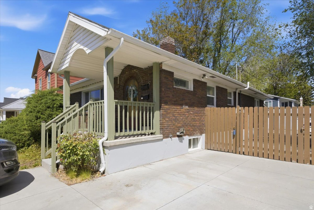 557 E SHERMAN AVE Salt Lake City, UT 84105