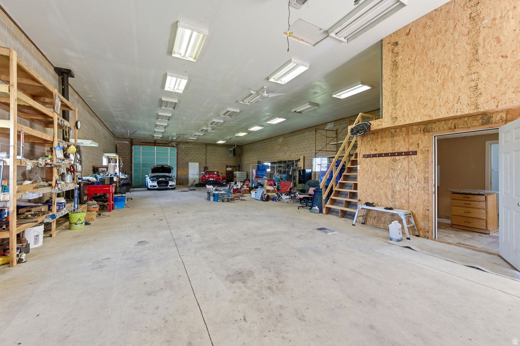 1695 N OLSEN WAY West Bountiful, UT 84087