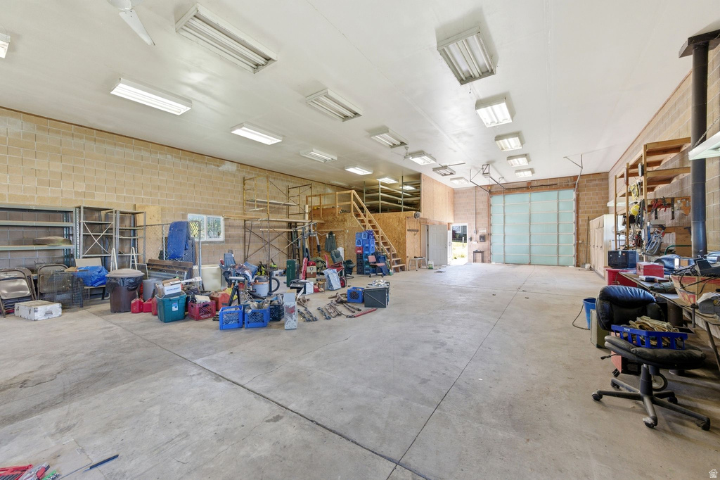 1695 N OLSEN WAY West Bountiful, UT 84087