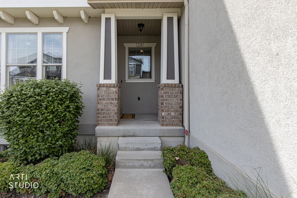 1281 S MOUNTAIN CREST DRIVE DR Woods Cross, UT 84087