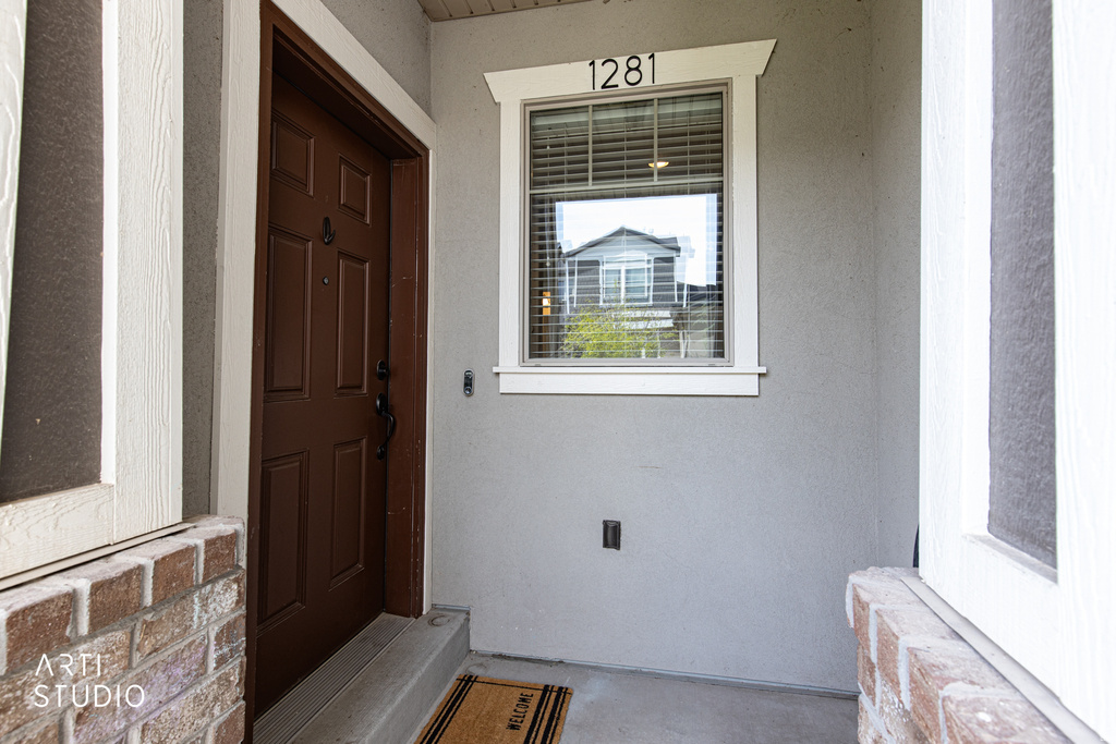 1281 S MOUNTAIN CREST DRIVE DR Woods Cross, UT 84087
