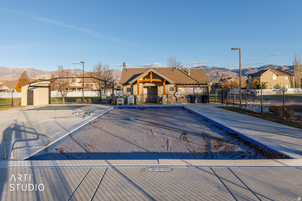 1281 S MOUNTAIN CREST DRIVE DR Woods Cross, UT 84087