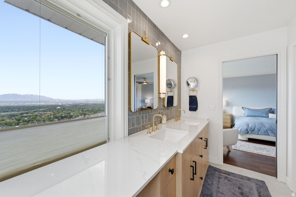2466 S PROMONTORY DR Salt Lake City, UT 84109